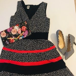 ANNE KLEIN SLEEVELESS DRESS